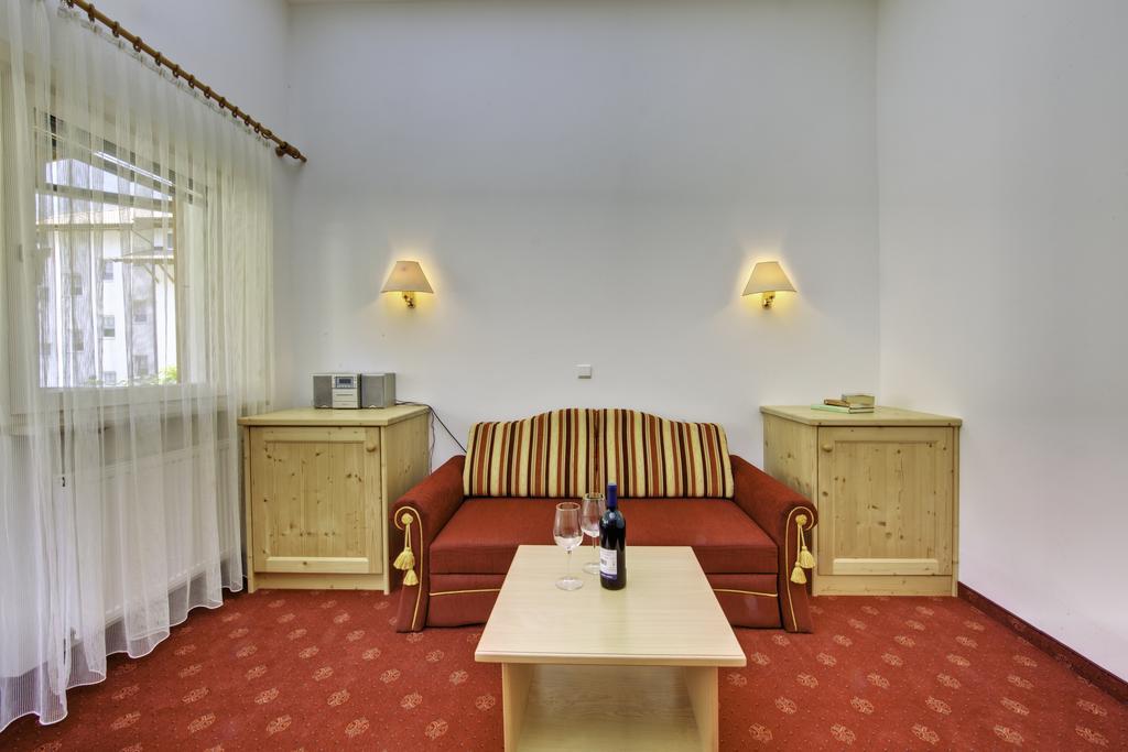 Parkhotel Plauserhof Kamer foto