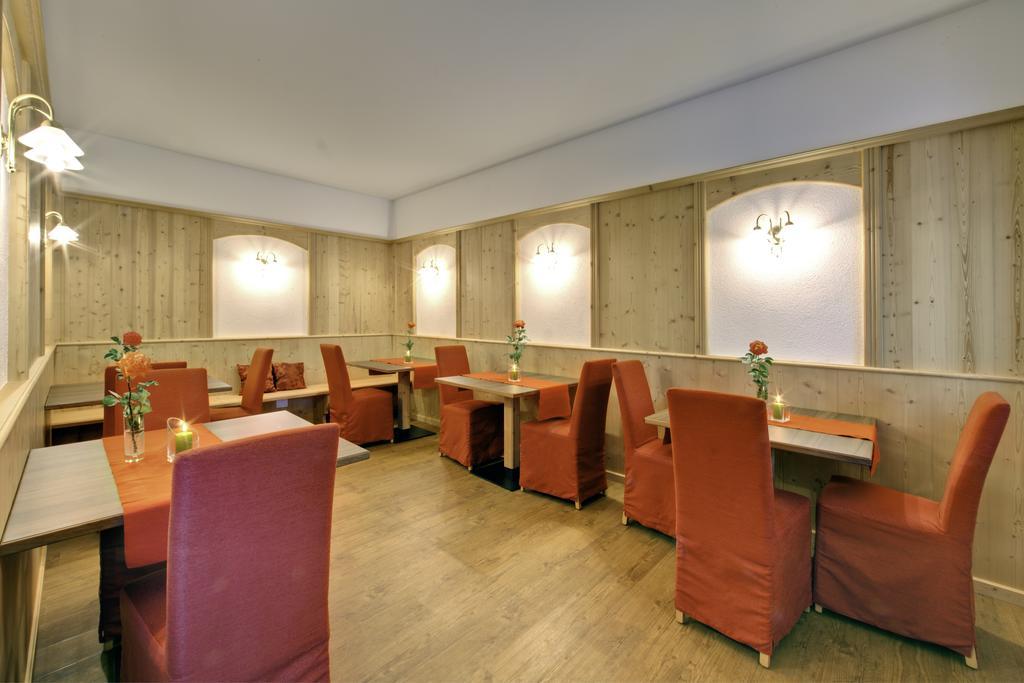 Parkhotel Plauserhof Buitenkant foto
